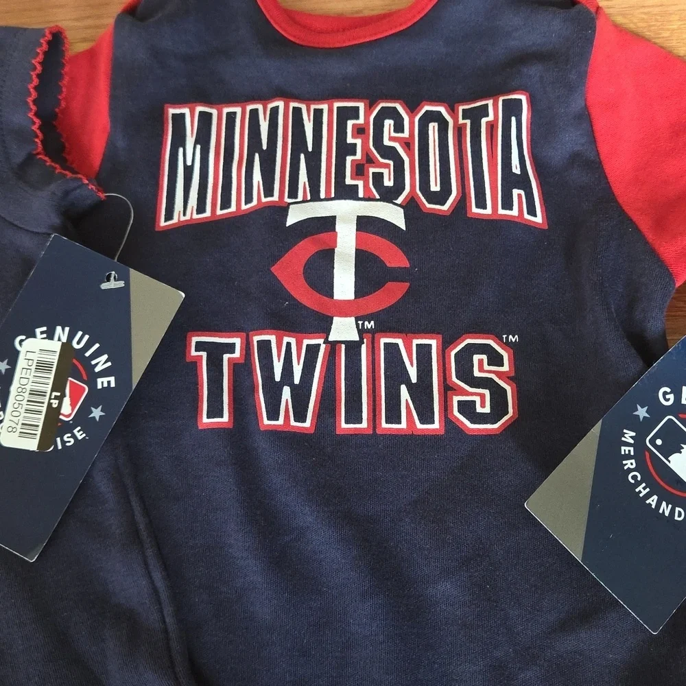 Minnesota Twins Baby 3-6M NWT Navy Bodysuits 2Pc Baseball MLB